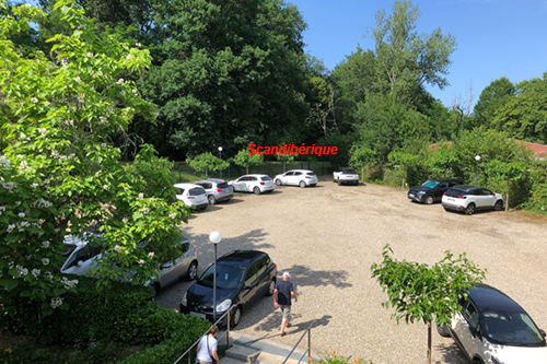 Scandibérique parking